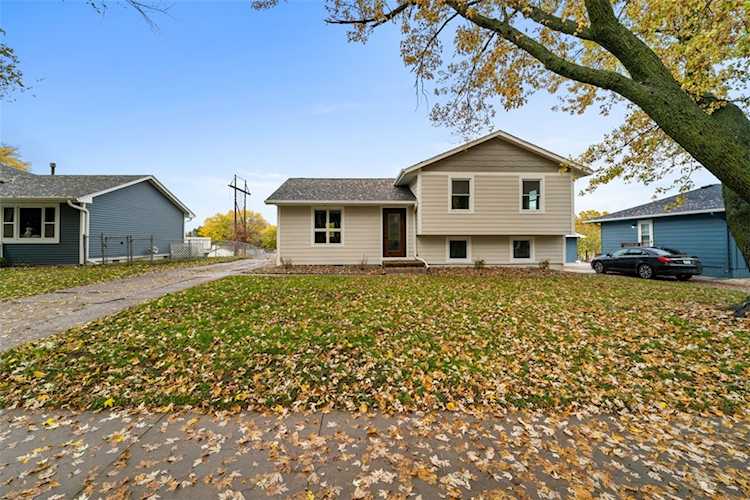 4717 Wakonda Dr Norwalk, IA 50211
