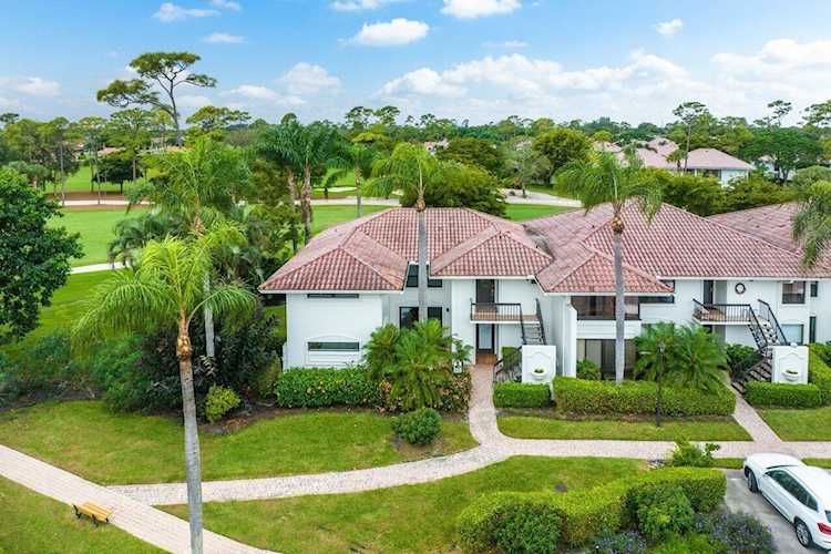 3958 Quail Ridge Drive #Egret Boynton Beach, FL 33436