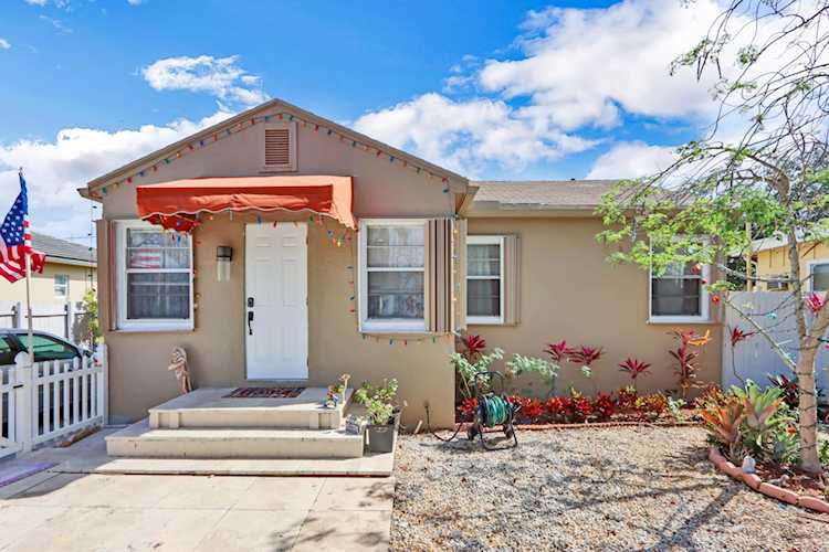 1214 N Federal Highway Lake Worth Beach, FL 33460