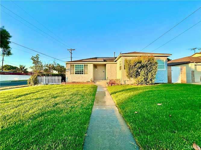 743 W 145th St Gardena, CA 90247