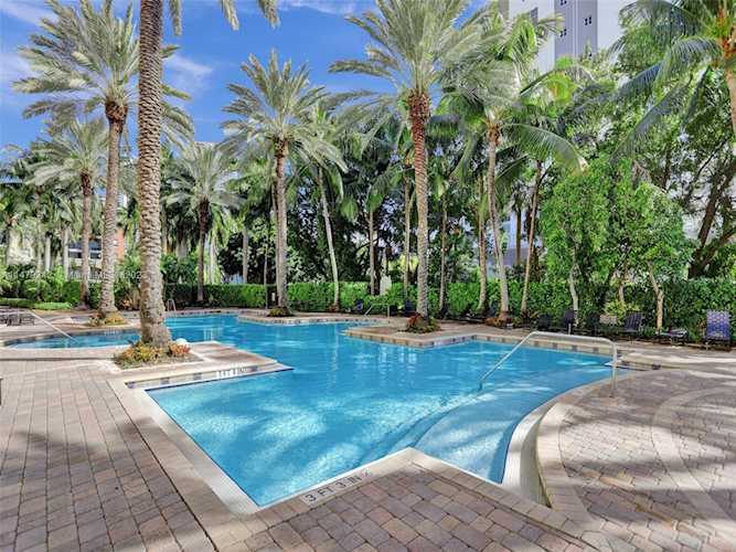 17150 N Bay Rd #2901 Sunny Isles Beach, FL 33160