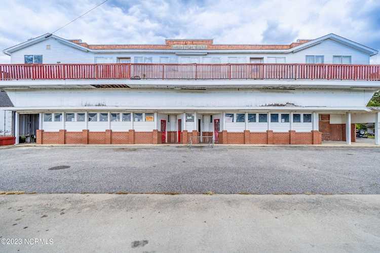 910 N Nc Highway 343 S Shiloh, NC 27974