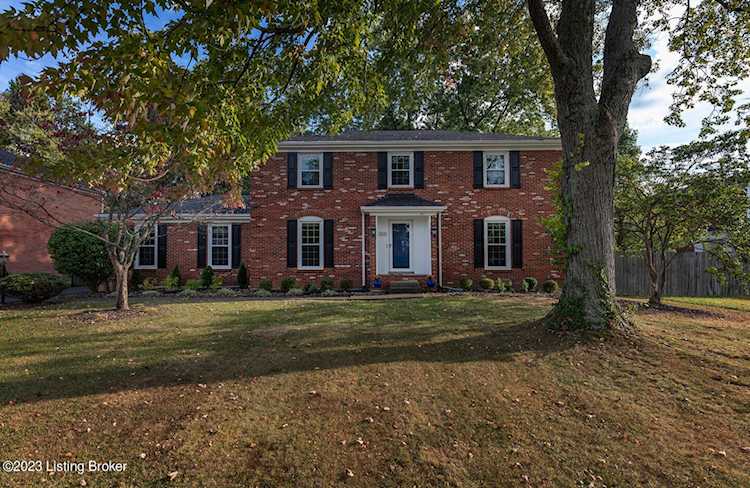 10602 Chertsey Pl Louisville, KY 40243