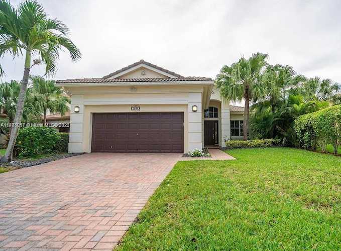 7833 NW 124th Ter Parkland, FL 33076