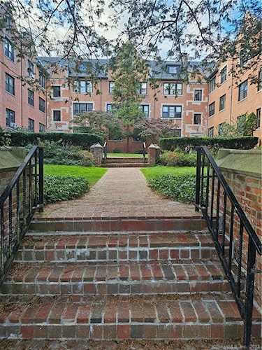 108 Livingston St #B-3 New Haven, CT 06511