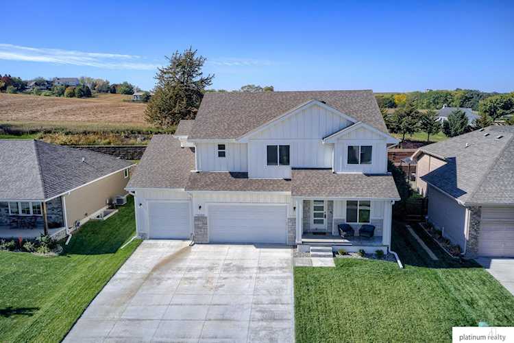 10410 N 152 Ave Bennington, NE 68007