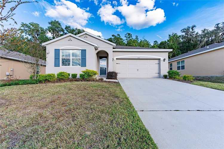 12751 Eastpointe Dr Dade City, FL 33525