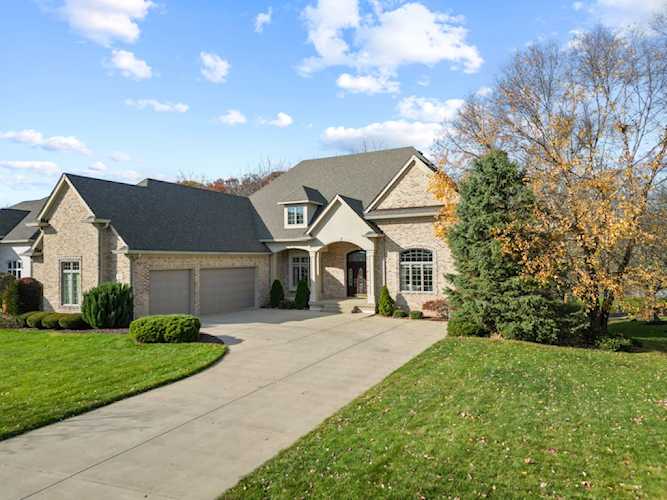 1744 Lanarkshire Dr Greenwood, IN 46143