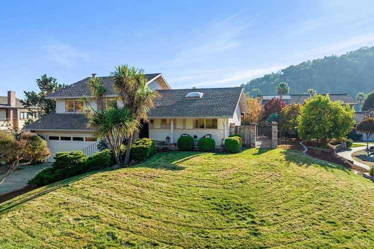 7 Hearthstone Court San Rafael, CA 94903