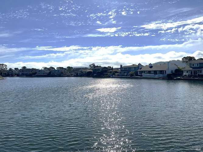 90 Corte Del Bayo Larkspur, CA 94939