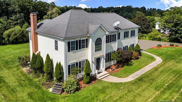 213 Parker Farms Rd Wallingford, CT 06492
