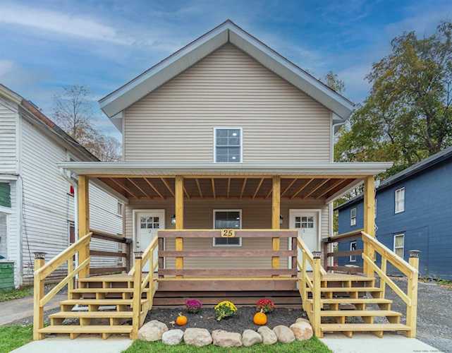 25 Park St Ellenville, NY 12428