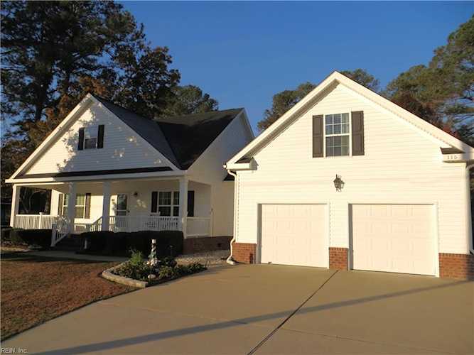 115 Rosewood Dr Suffolk, VA 23434
