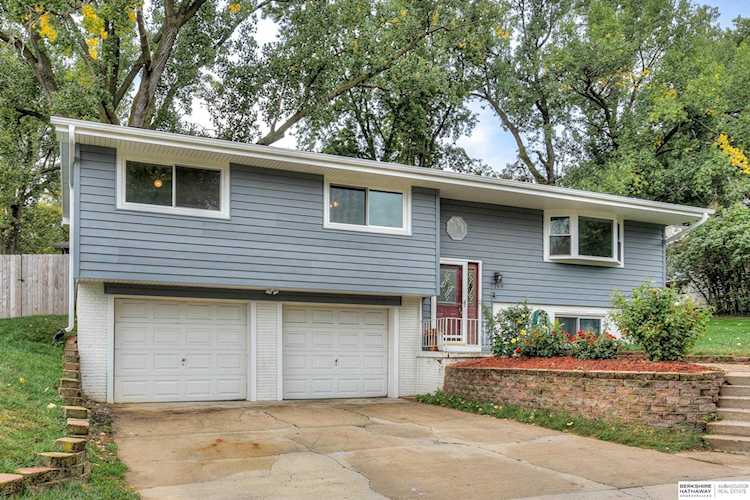 7209 Washington St Ralston, NE 68128 | MLS 22320496 Photo 1