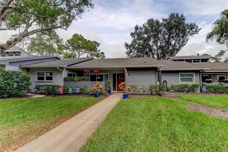 30 Aster PLACE Oldsmar, FL 34677
