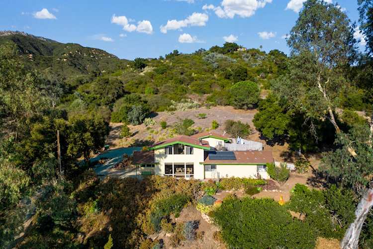 1972 Las Canoas Rd Santa Barbara, CA 93105