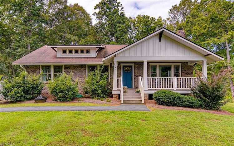 2744 Woosley Road Pfafftown, NC 27040