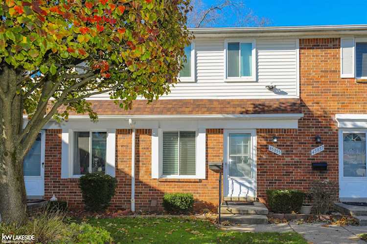 45855 Kensington St Utica, MI 48317