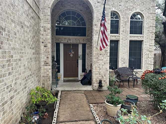 1906 Jerry LN Cedar Park, TX 78613