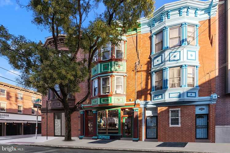 703 S 6th St Philadelphia, PA 19147