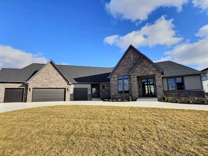 15200 Grassy Creek Ln Carmel, IN 46033