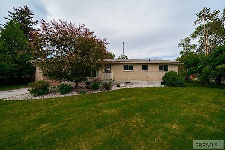 384 W 4650 N Rexburg, ID 83440