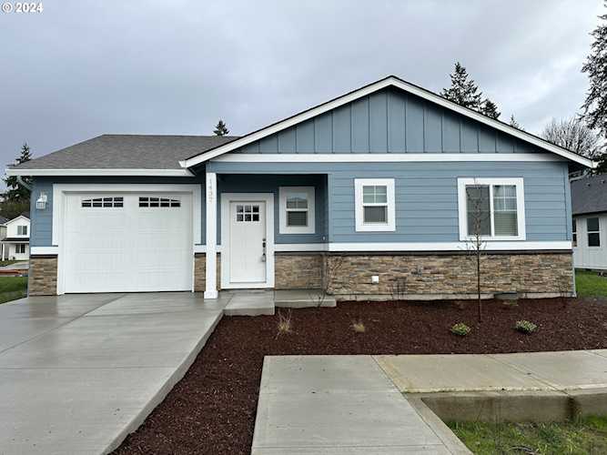 1437 SE 1st AVE Battle Ground, WA 98604