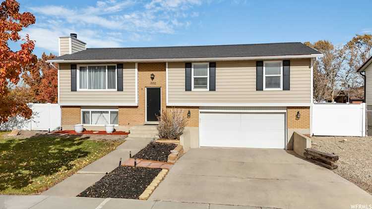 1952 W 12015 S Riverton, UT 84065