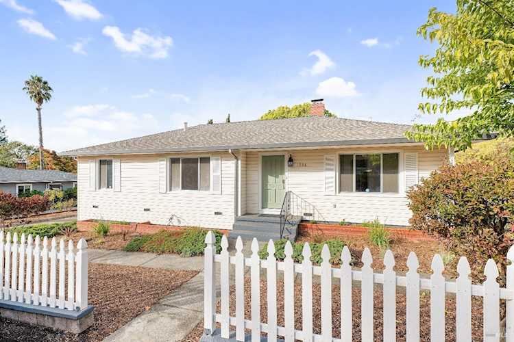 1034 Fern Drive Napa, CA 94559