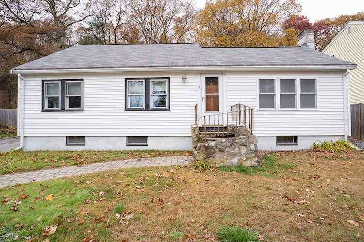 19 Thoreau St Billerica, MA 01862