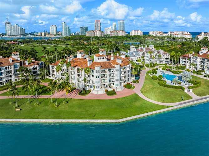 2232 Fisher Island Dr #3302 Miami Beach, FL 33109