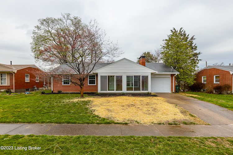 2607 Tregaron Ave Jeffersontown, KY 40299