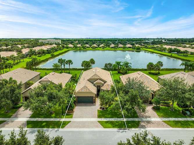 10514 Prato Street Wellington, FL 33414