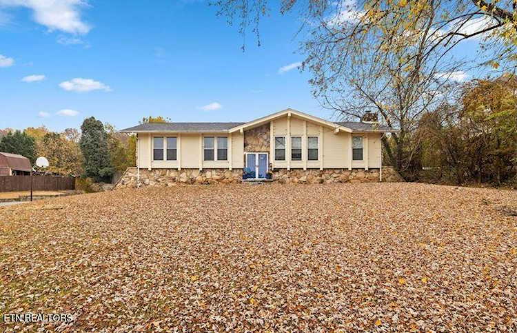 1253 Topside Rd Louisville, TN 37777