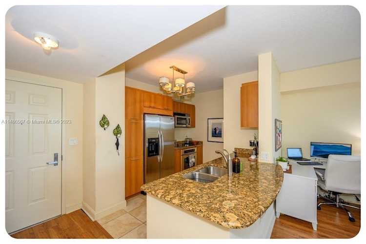 510 NW 84th Ave #305 Plantation, FL 33324