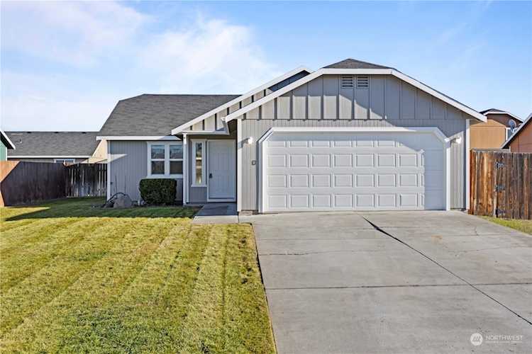 721 N Penrose St Moses Lake, WA 98837