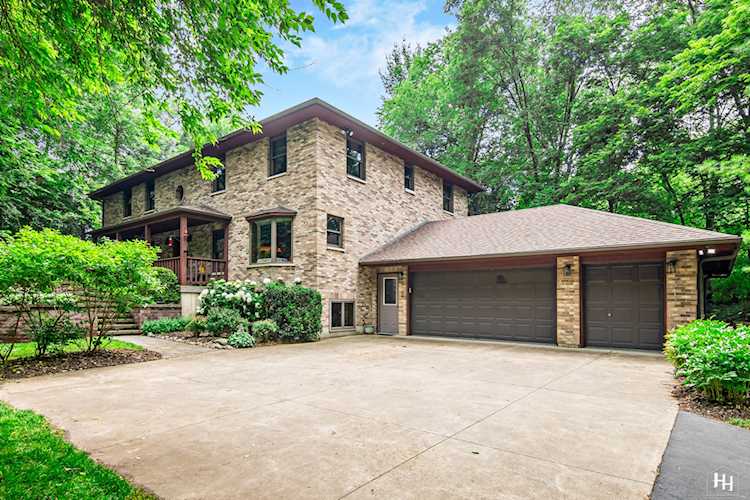 12 Winding Creek Rd Yorkville, IL 60560