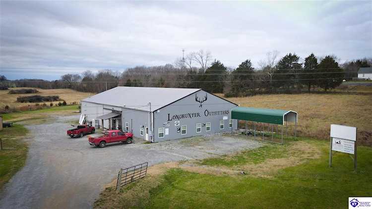 9719 New Columbia Road Campbellsville, KY 42718