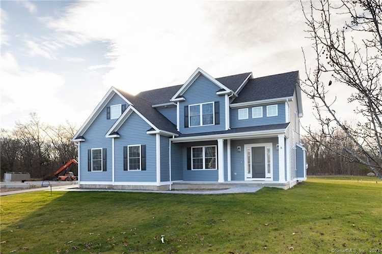 8 Mariani Dr Southington, CT 06489