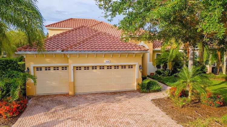 7660 Portstewart Dr Lakewood Ranch, FL 34202