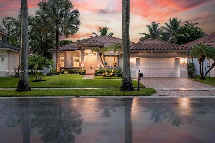 1955 Timberline Rd Weston, FL 33327