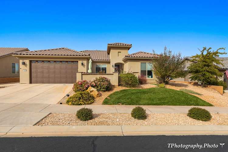 1368 W Whitestone DR St George, UT 84790