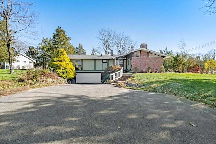 622 Pike Ave Attleboro, MA 02703