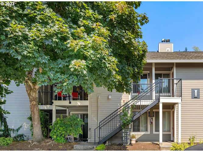 86 Kingsgate RD Lake Oswego, OR 97035