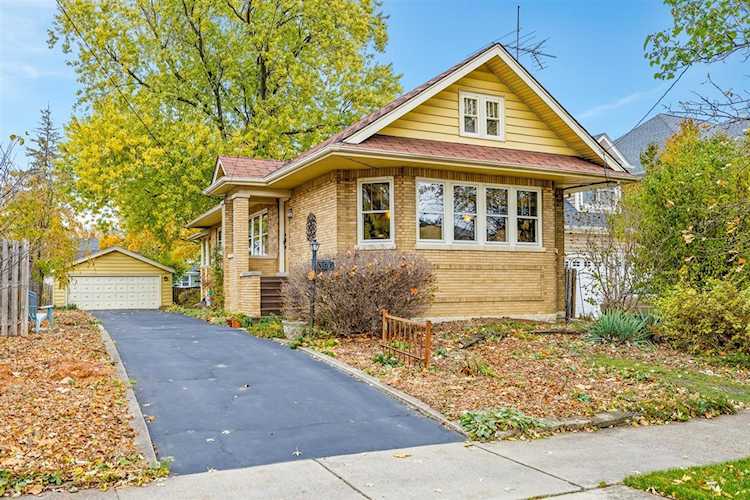 320 Cottage Ave Glen Ellyn, IL 60137