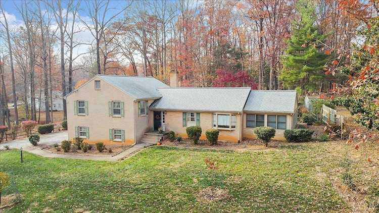2029 Longwood Rd Lynchburg, VA 24503