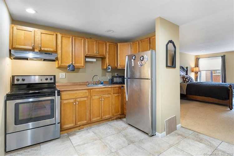 356 Franklin Ave #C9 Hartford, CT 06114