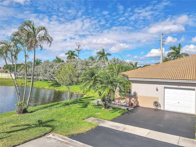 11809 SW 17th Ct Miramar, FL 33025
