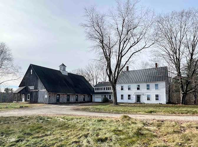 5 Schoolhouse Rd Newport, NH 03773
