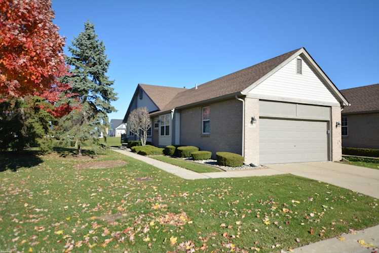 16281 Scenic Dr Clinton Township, MI 48038